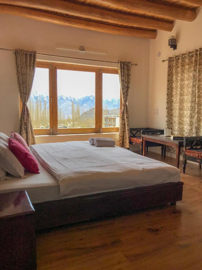 Heschuk Guest House Leh Buitenkant foto