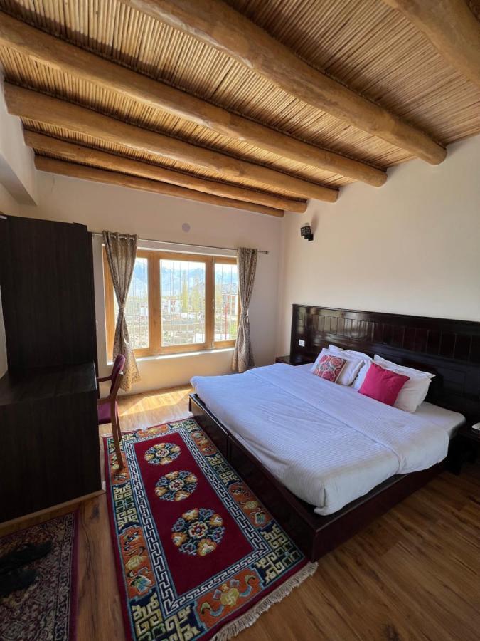 Heschuk Guest House Leh Buitenkant foto