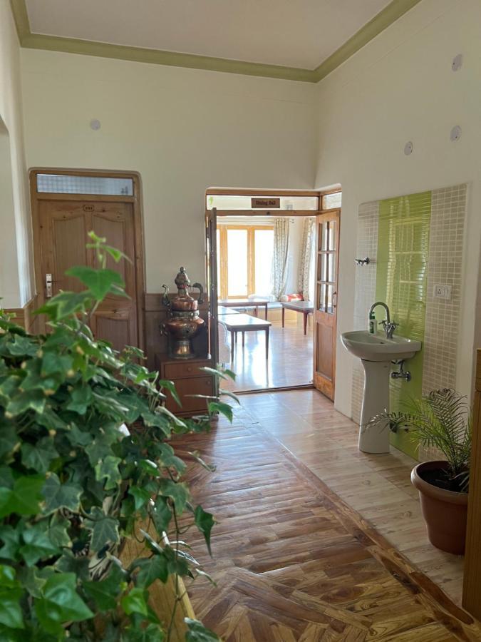 Heschuk Guest House Leh Buitenkant foto