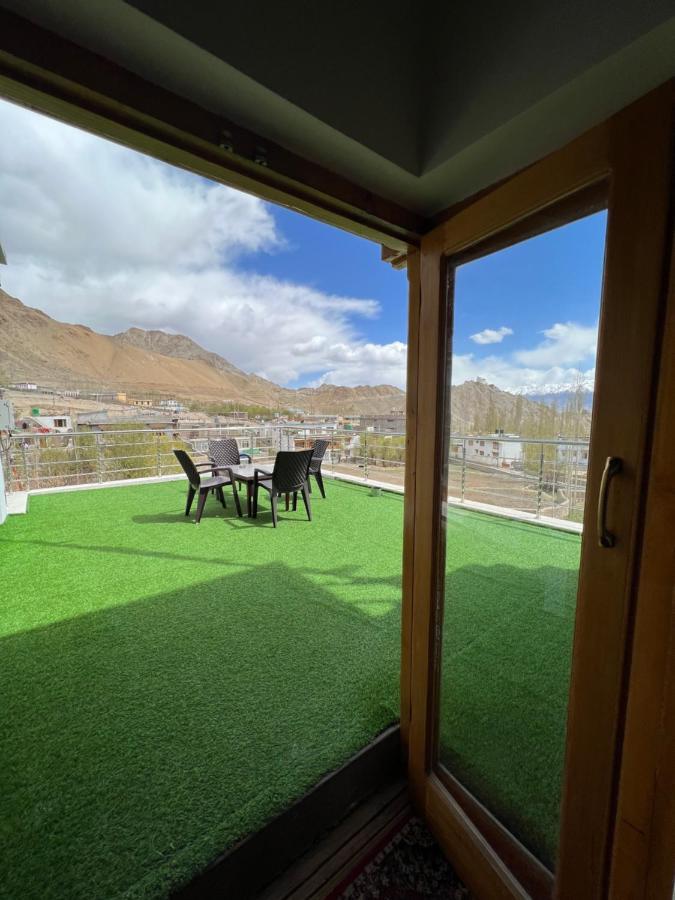 Heschuk Guest House Leh Buitenkant foto