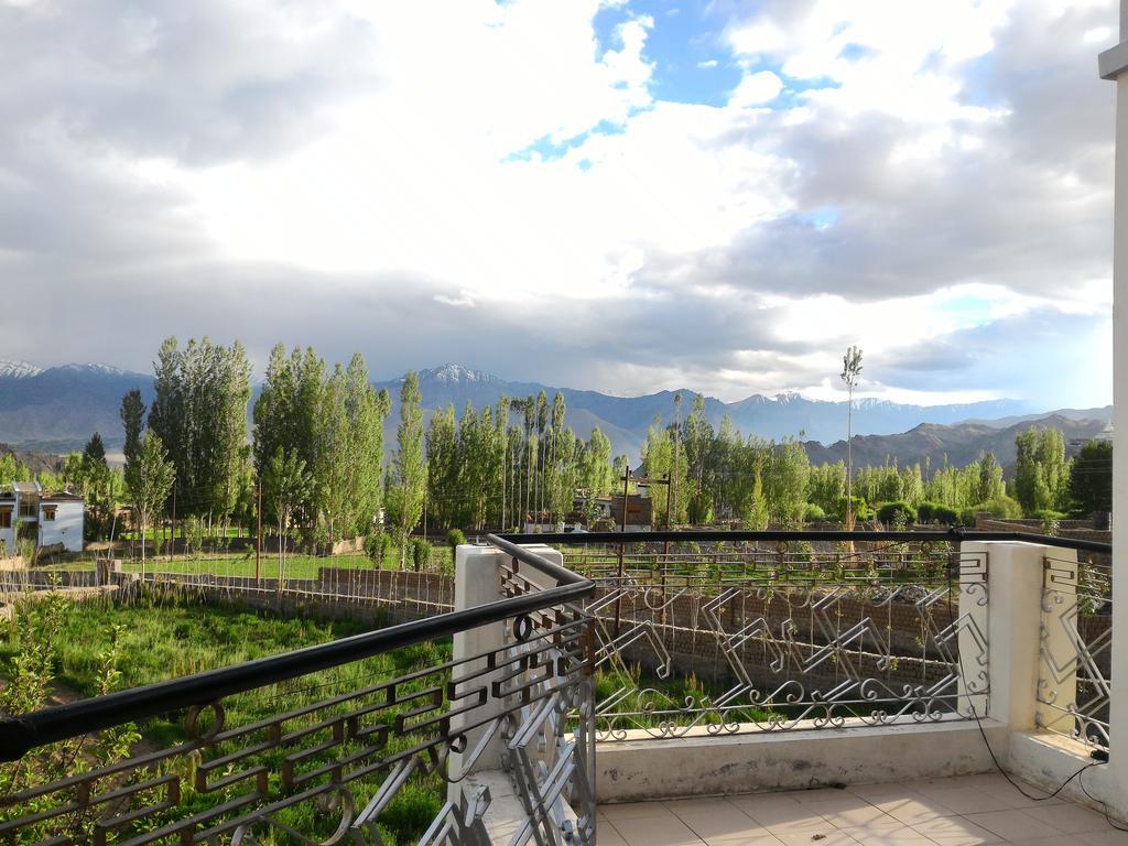 Heschuk Guest House Leh Buitenkant foto