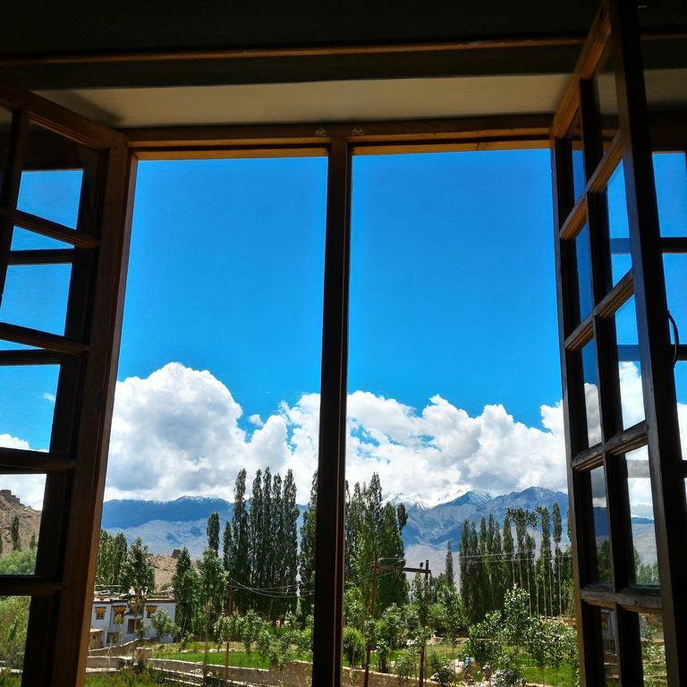 Heschuk Guest House Leh Buitenkant foto